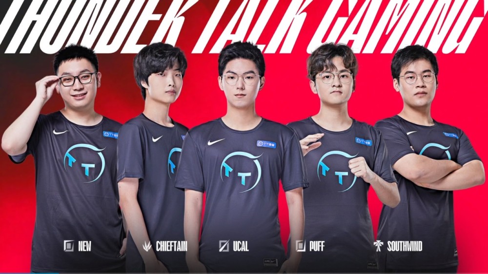 坐在他的身 坐在他的身