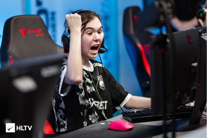 前市场估值 前市场估值